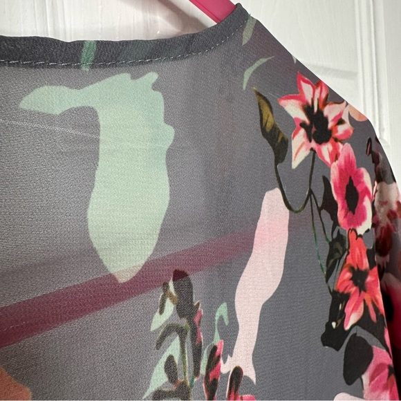 Kimono Grey & Pink Floral Sheer Size Extra Large - Picture 16 of 16
